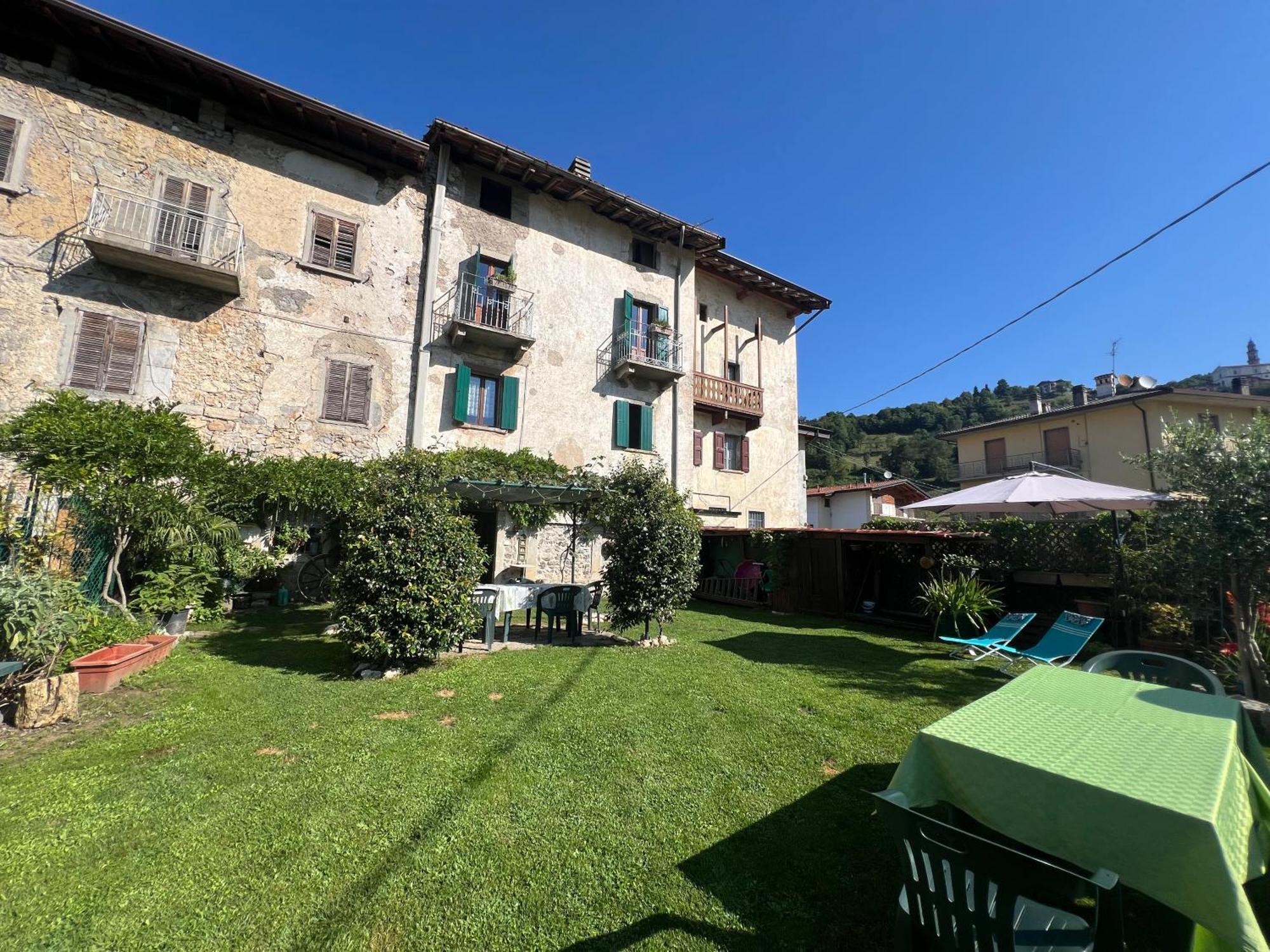 B&B Come Un Tempo Costa di Serina Esterno foto